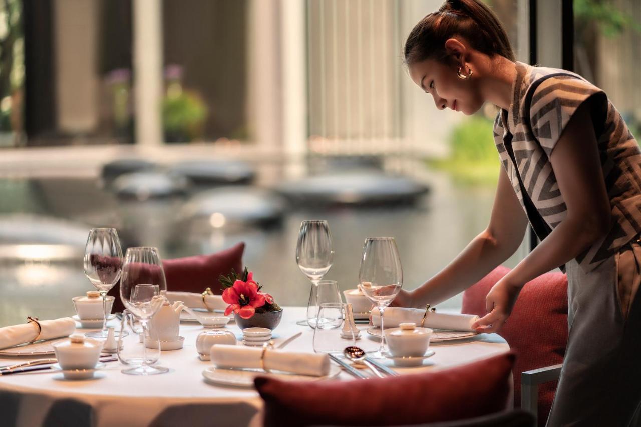 Отель Four Seasons At Chao Phraya River