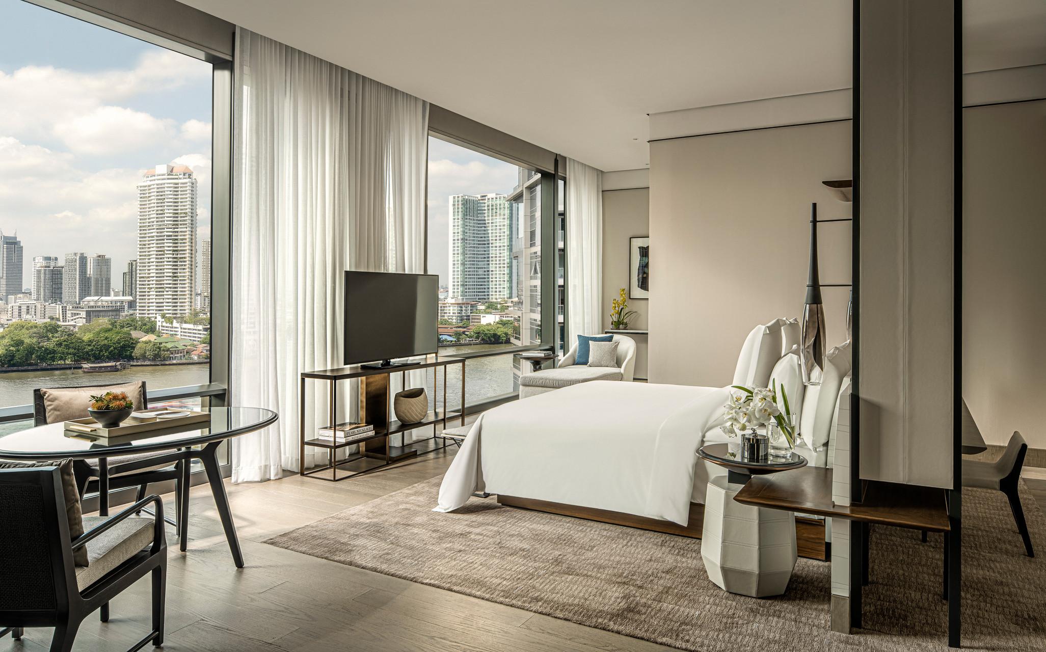 โรงแรมโฟร์ซีซั่นส์ กรุงเทพฯ ริมแม่น้ำเจ้าพระยา 5*