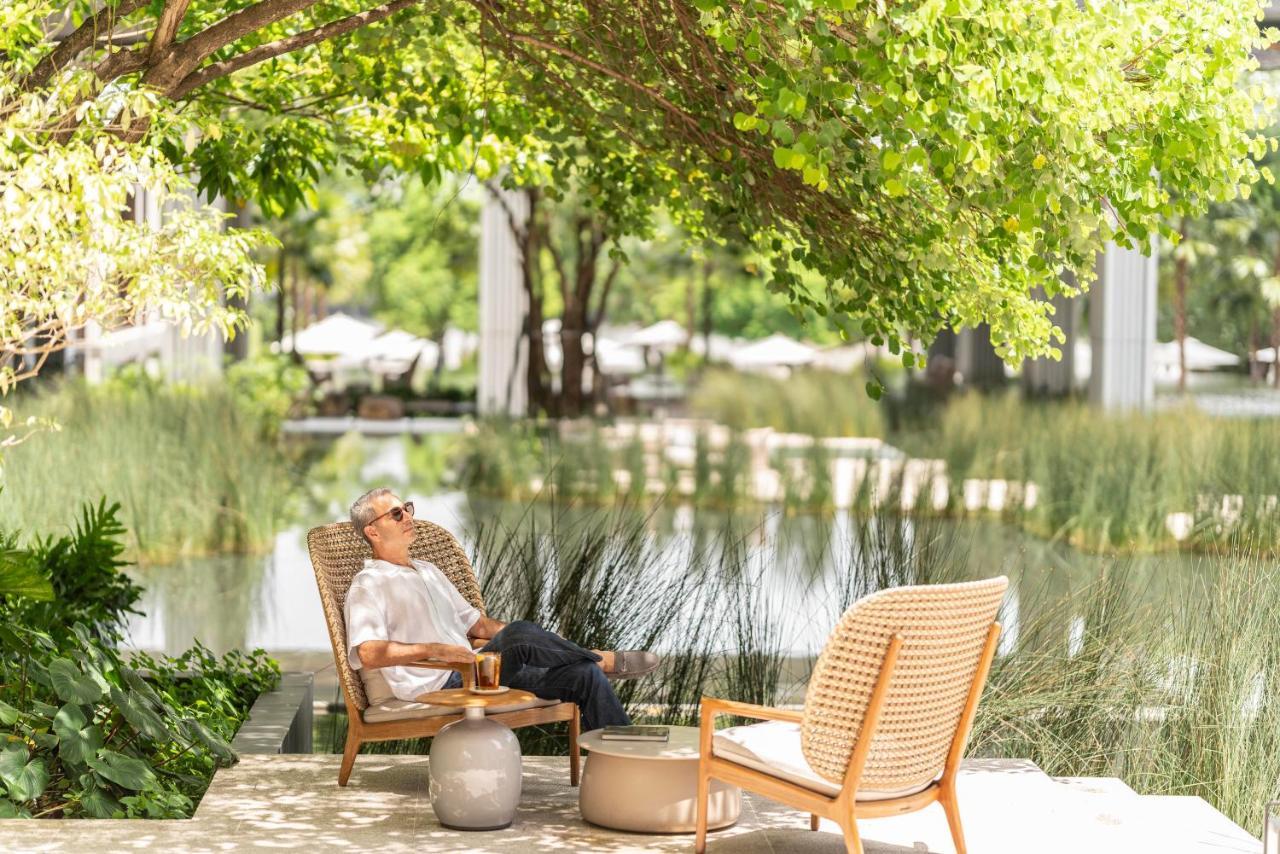 होटल Four Seasons At Chao Phraya River 5*