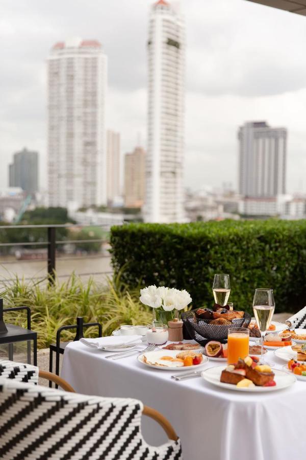 โรงแรม โรงแรมโฟร์ซีซั่นส์ กรุงเทพฯ ริมแม่น้ำเจ้าพระยา กรุงเทพมหานคร
